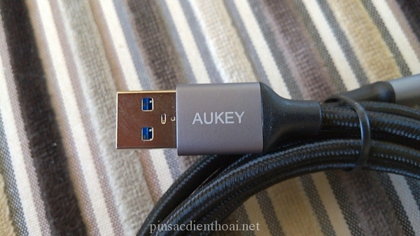 cap_usb_c_Aukey CB_CD3_2m