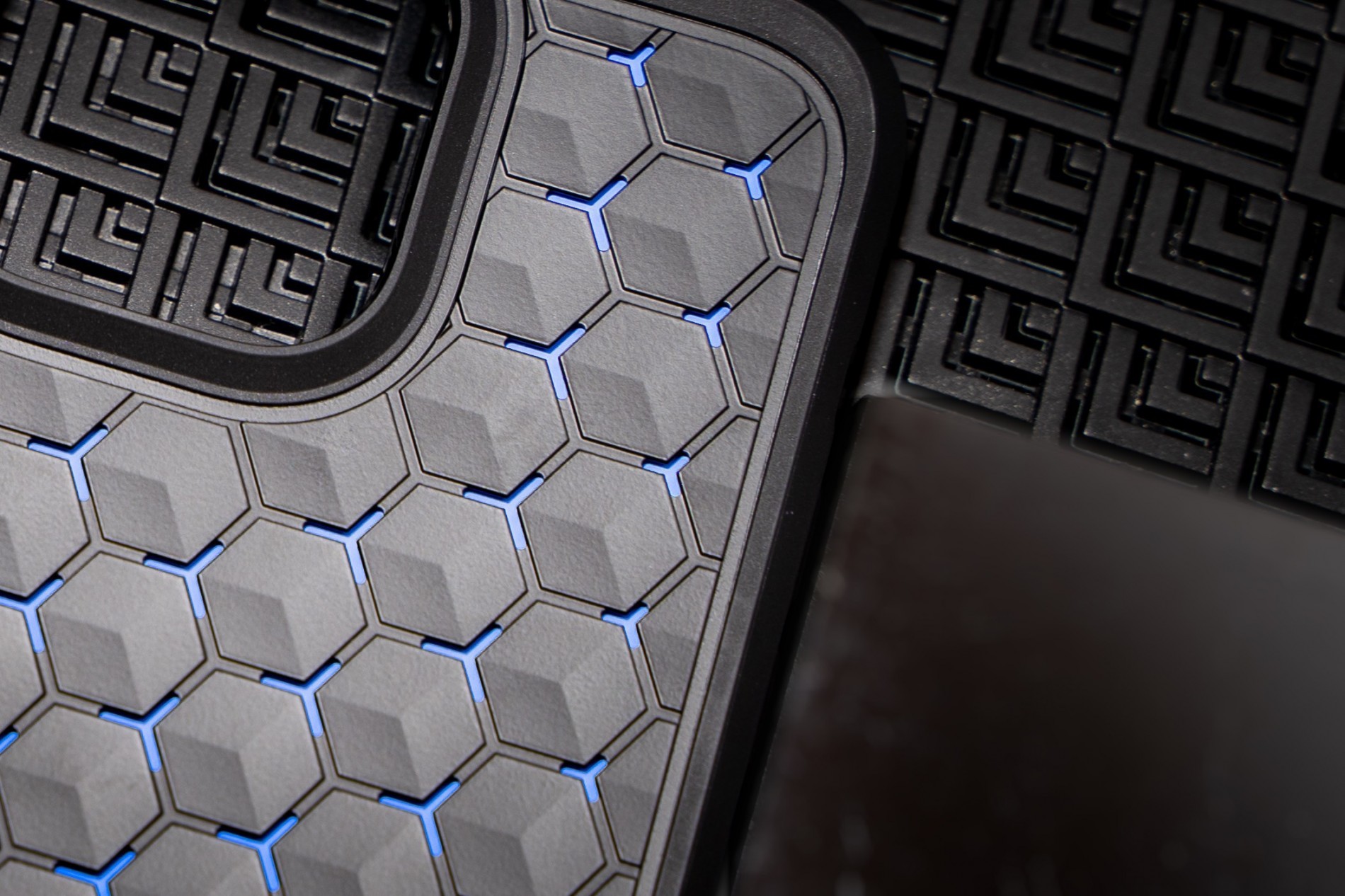 spigen_cryo_armor_iphone_14_pro_max_14_pro_13