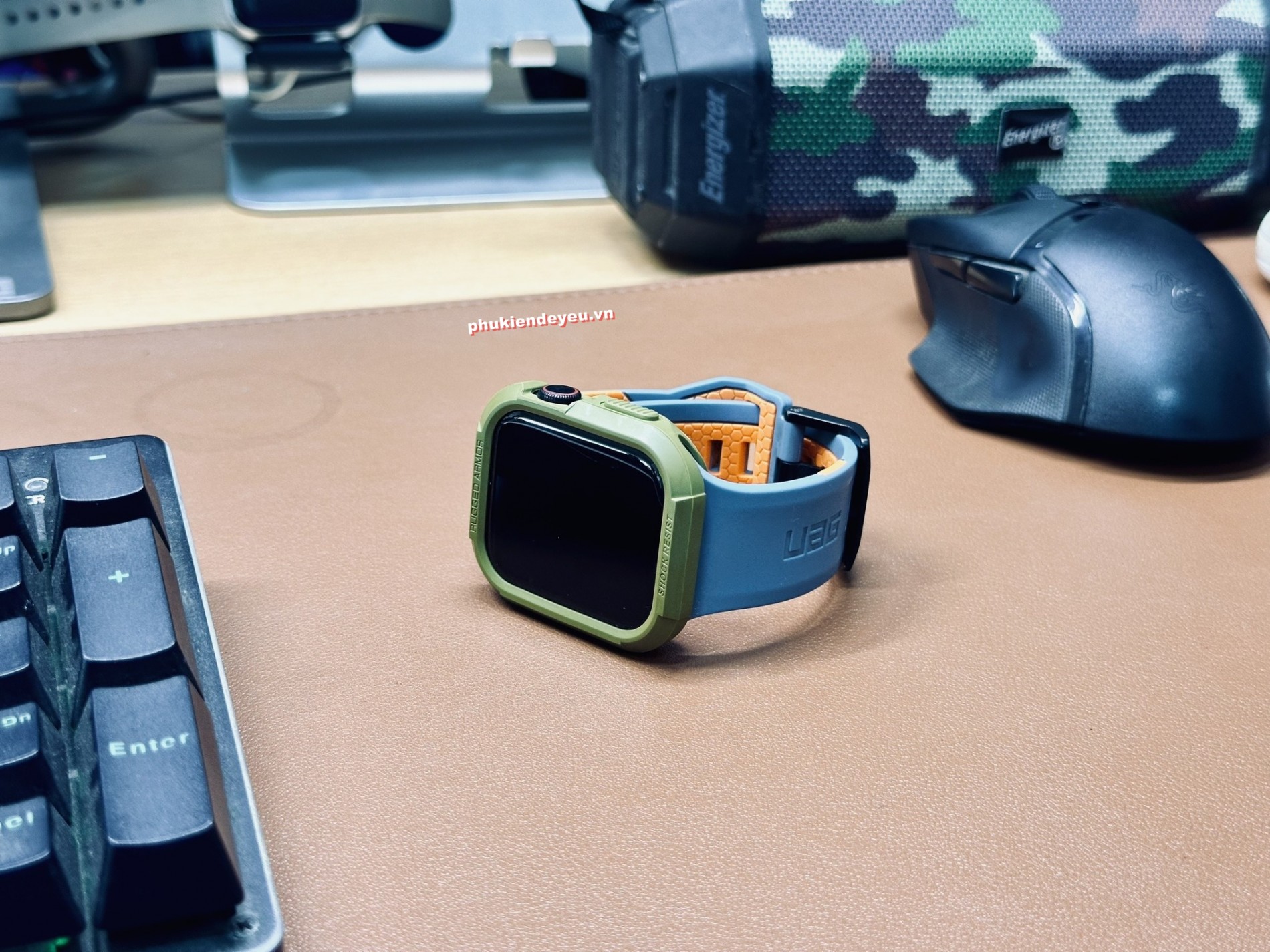 1__spigen_rugged_armor_apple_watch_8809640254215