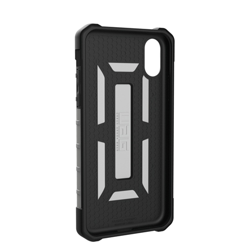 iphone_xr_uag_pathfinder_series_5