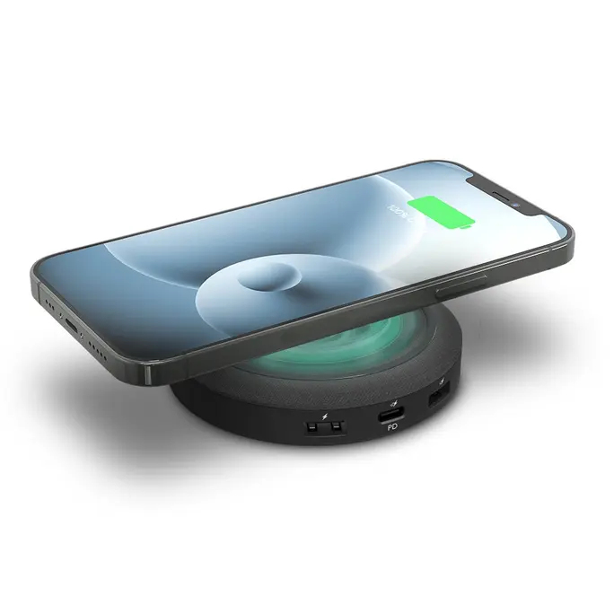 mophie_wireless_charging_hub_1